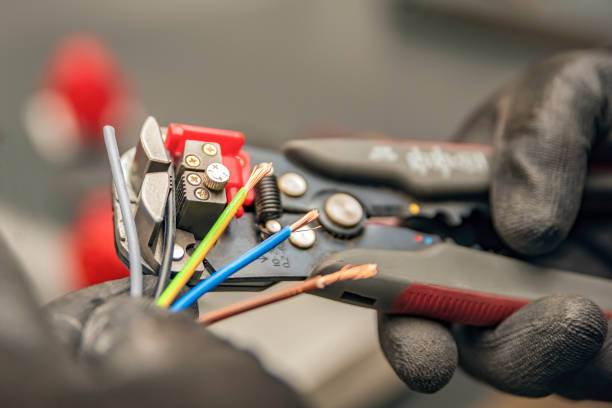 Best Electrical Contractors for Businesses  in Mount Ida, AR